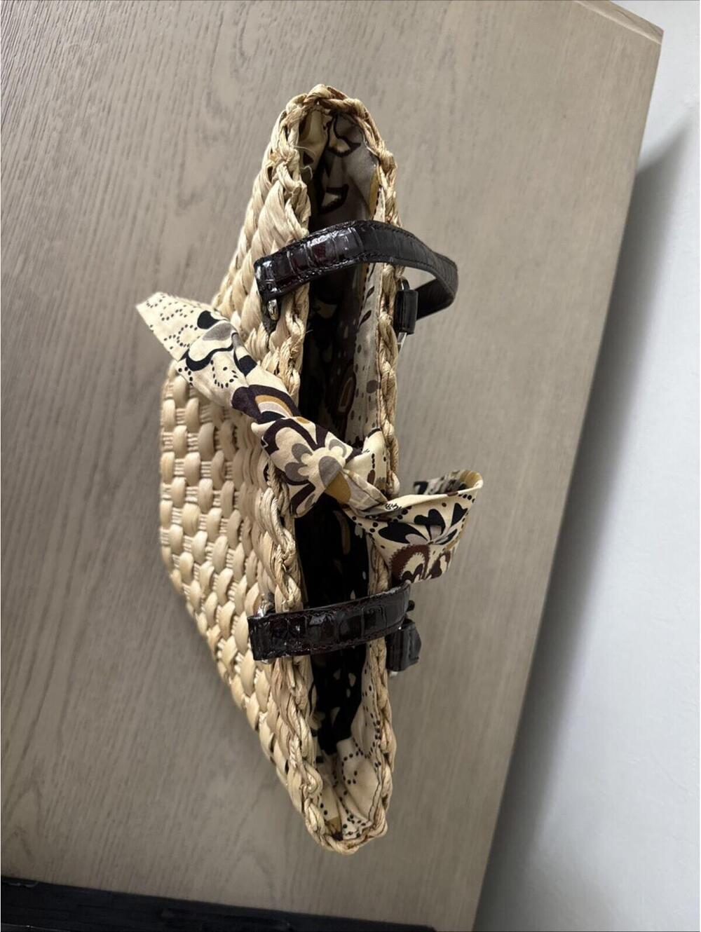 Brighton "Lyric " Woven StrawTote with Dark Brown LeatherTrim and Heart Charm - Picture 7 of 9